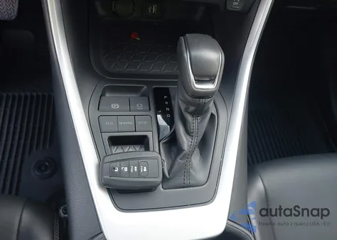 2024 Toyota Rav4 Xle Premium from USA, damaged, VIN 2T3C1RFV0RC260667